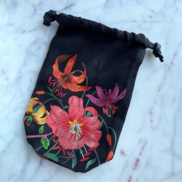 Gucci Flora by Gucci Silk Drawstring Pouch - Picture 2 of 2